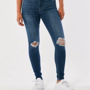 HOLLISTER | Ultra High Rise Jean Leggings